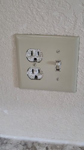 power-outlet-1